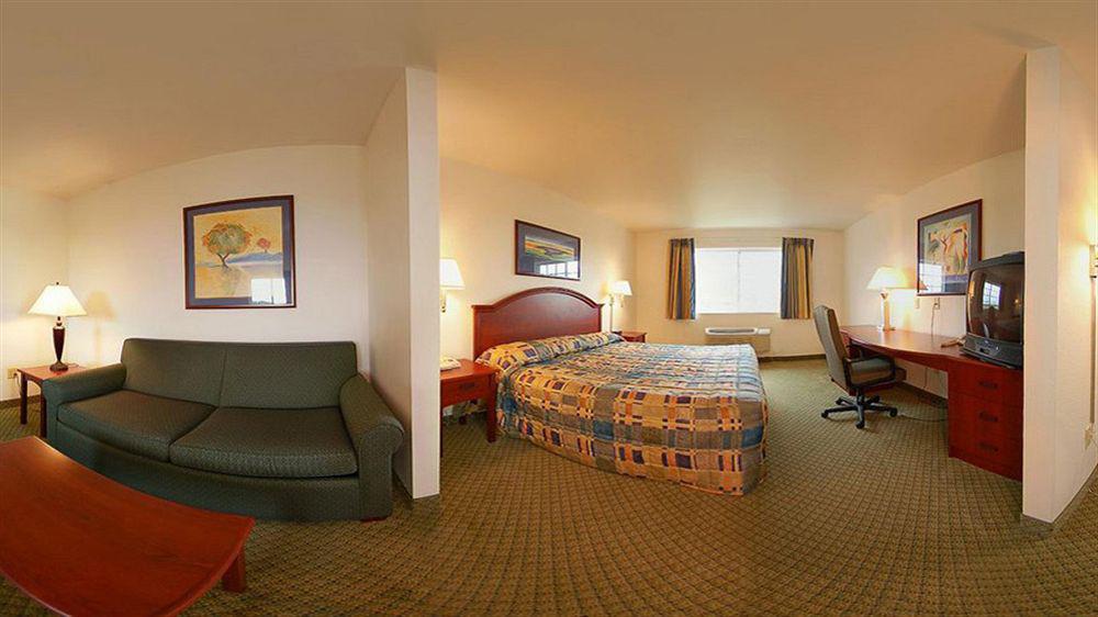 Crossings By Grandstay Inn & Suites Becker Экстерьер фото